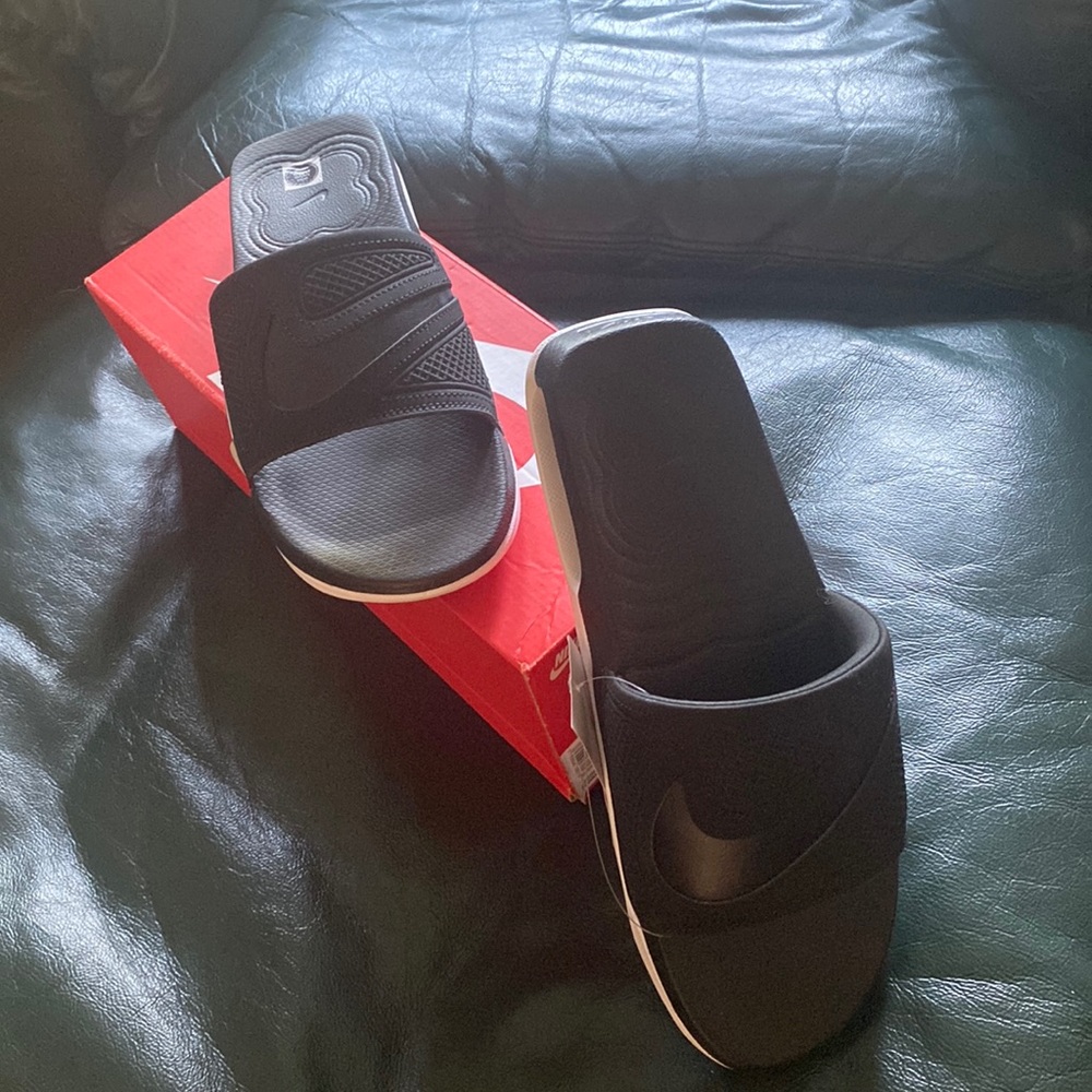 NIKE AIR MAX CIRRO SLIDES